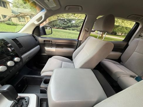 Used 2007 Toyota Tundra SR5 w/ TRD Off-Road Pkg AWD/4WD image 15