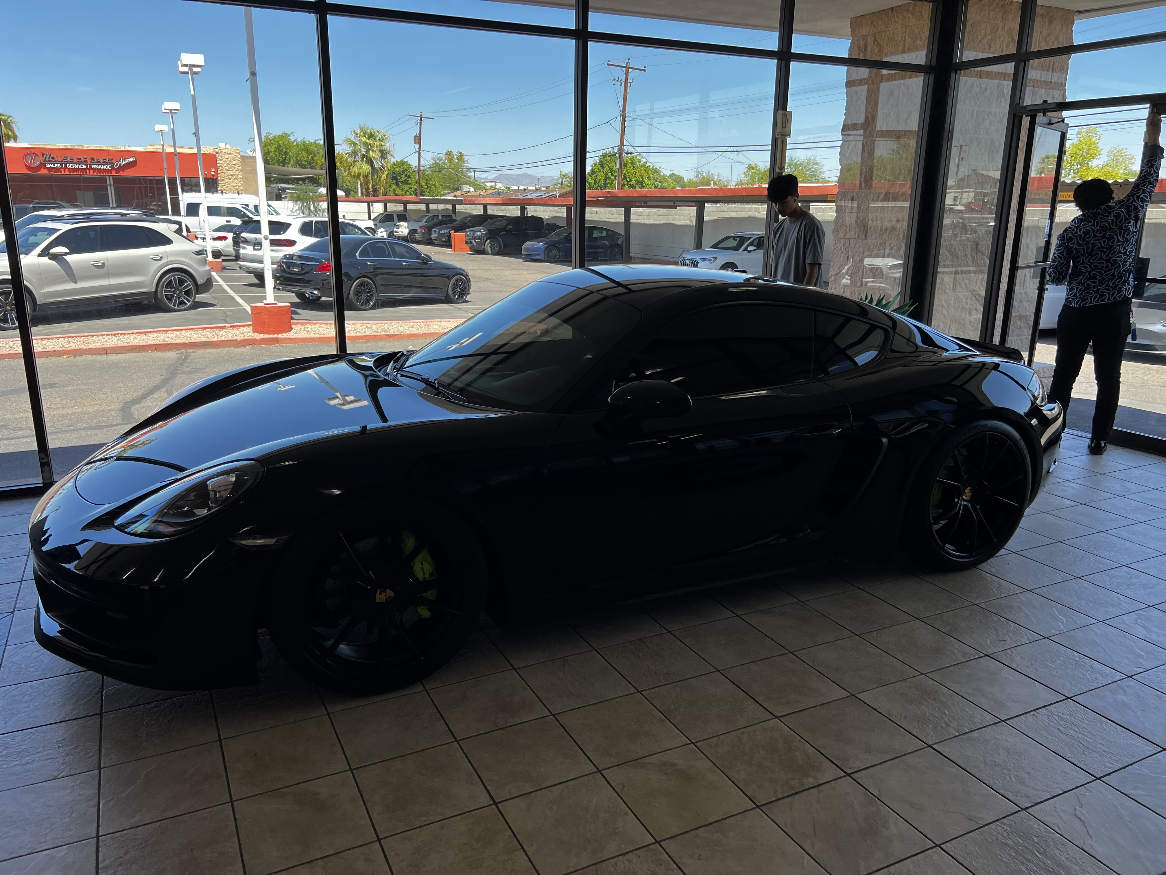 Used 2018 Porsche 718 Cayman GTS RWD image 13