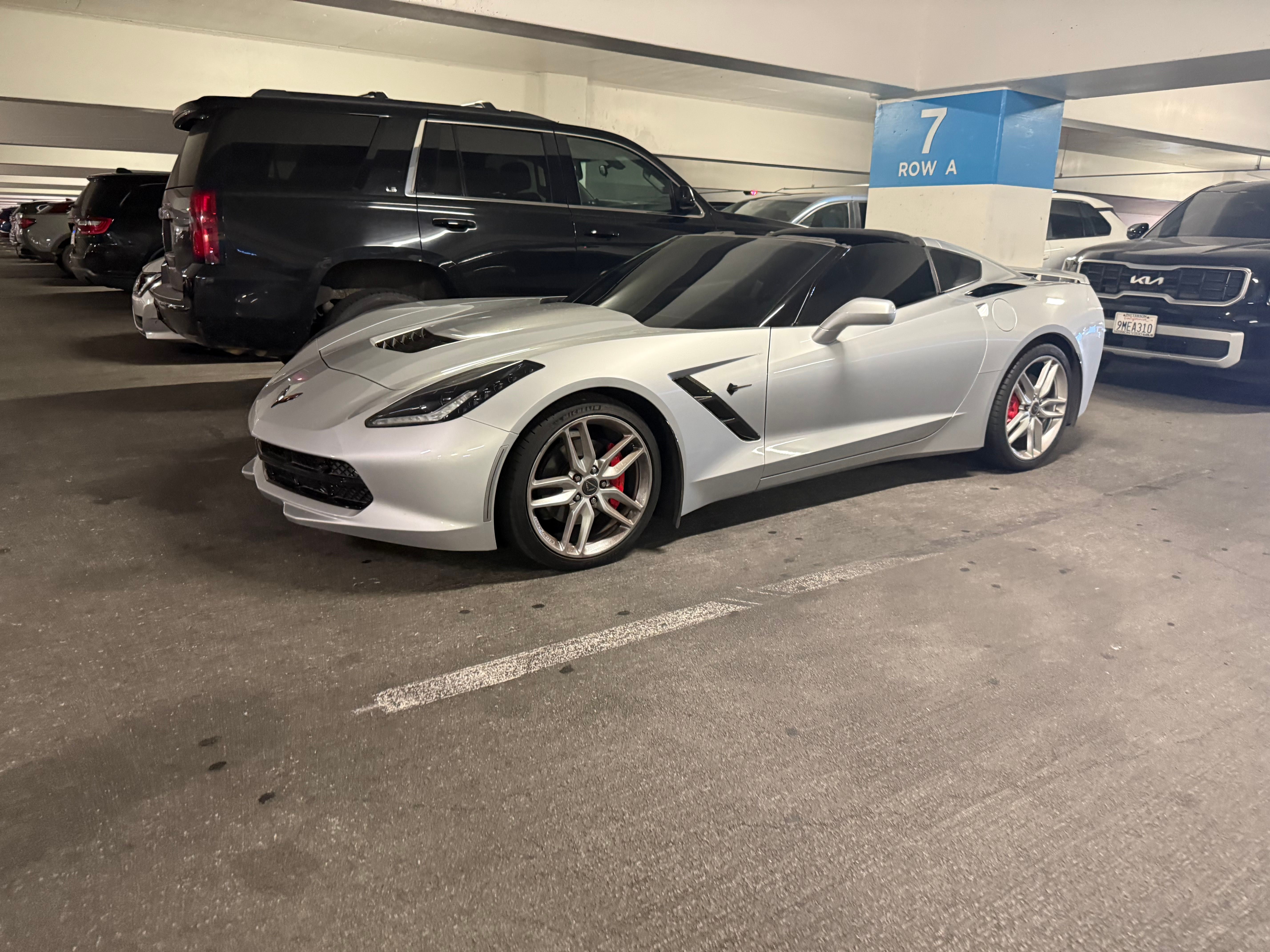 Used 2019 Chevrolet Corvette Stingray Coupe w/ 3LT Preferred Equipment Group RWD image 6