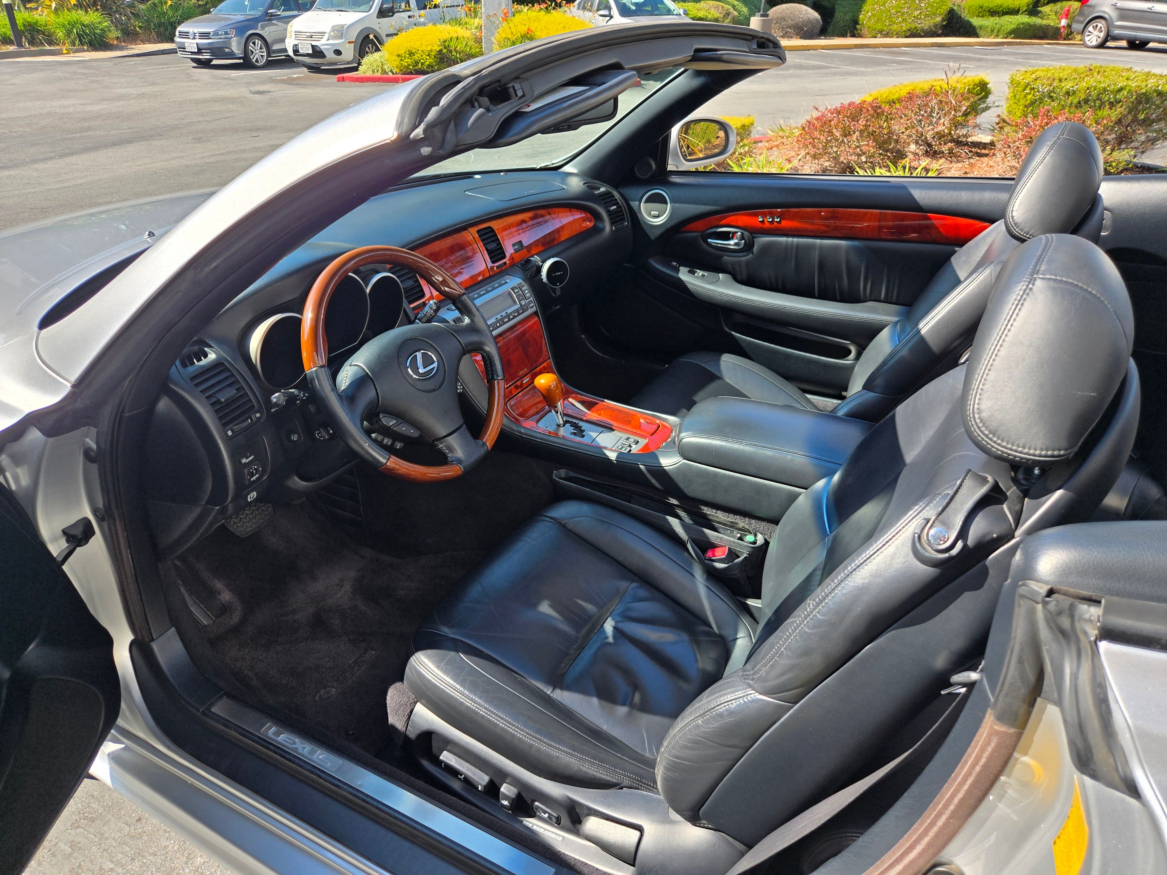 Used 2006 Lexus SC 430 Convertible RWD image 23