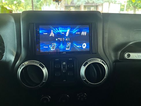 Used 2012 Jeep Wrangler Unlimited Sahara w/ Mopar Chrome Edition Group AWD/4WD image 12