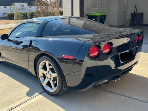 Used 2006 Chevrolet Corvette Coupe 2D image 5