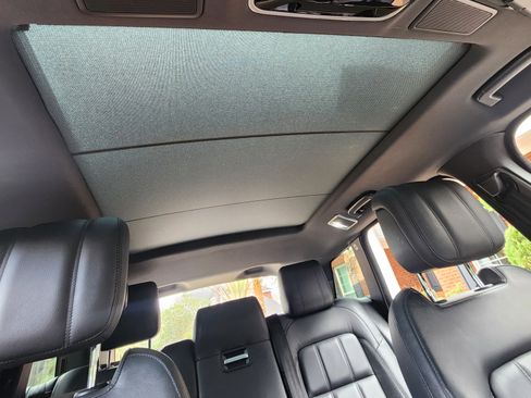 Used 2020 Land Rover Range Rover Sport SE image 16