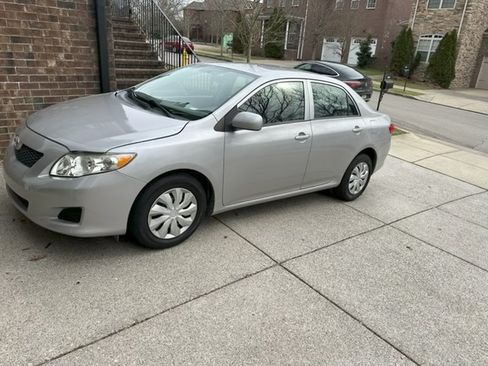 Used 2010 Toyota Corolla image 4