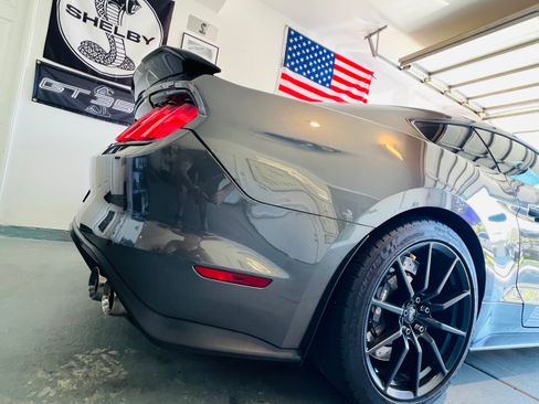 Used 2016 Ford Mustang Shelby GT350 w/ Track Package image 4