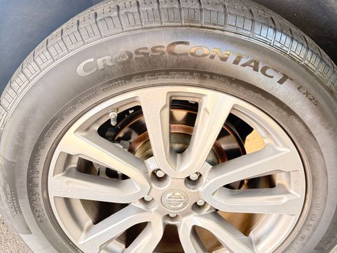 Used 2013 Nissan Pathfinder SL w/ Cargo Pkg FWD image 17