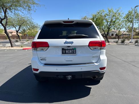 Used 2019 Jeep Grand Cherokee Limited w/ Trailer Tow Group IV AWD/4WD image 10