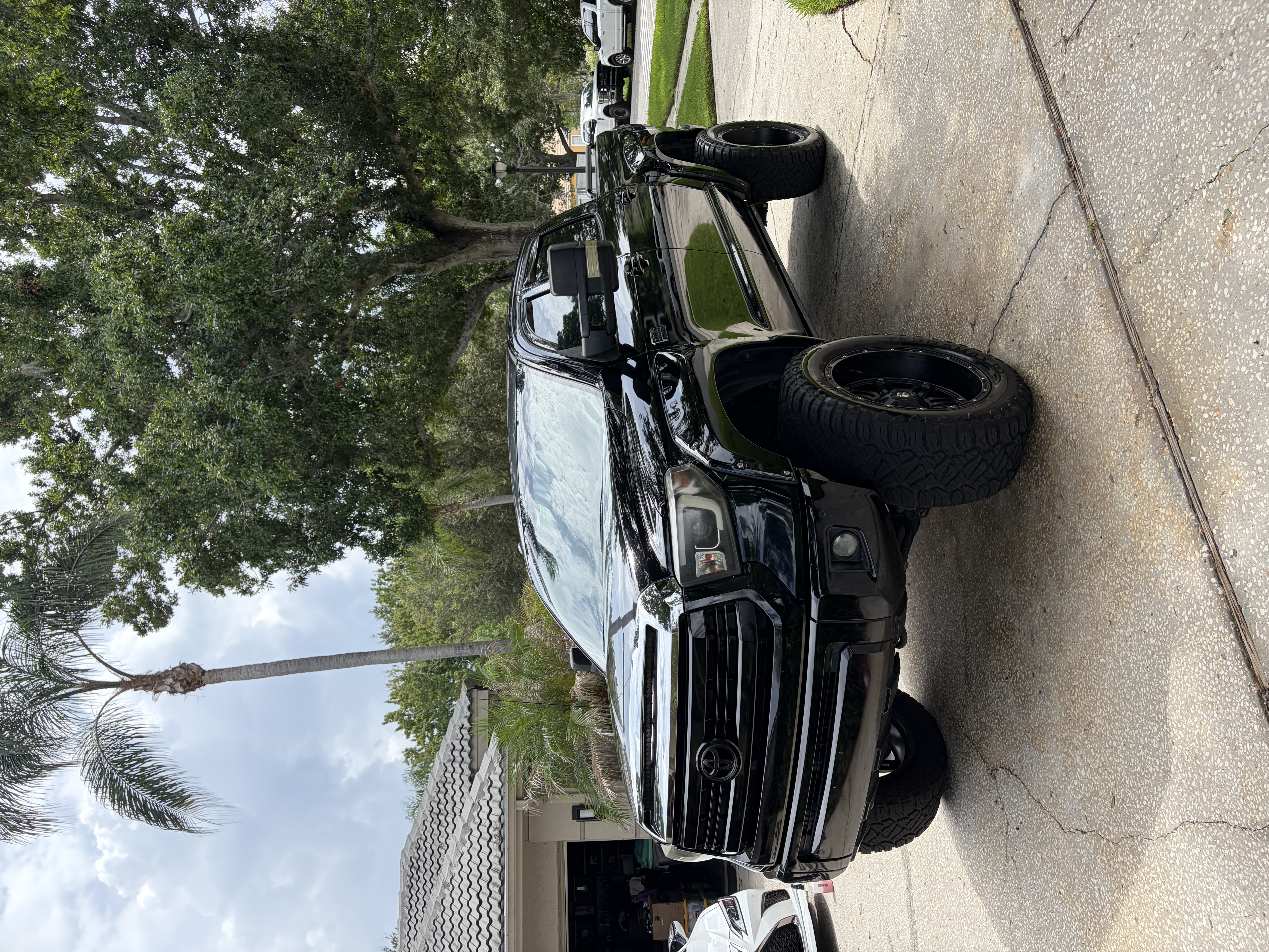 Used 2015 Toyota Tundra 1794 Edition AWD/4WD image 1