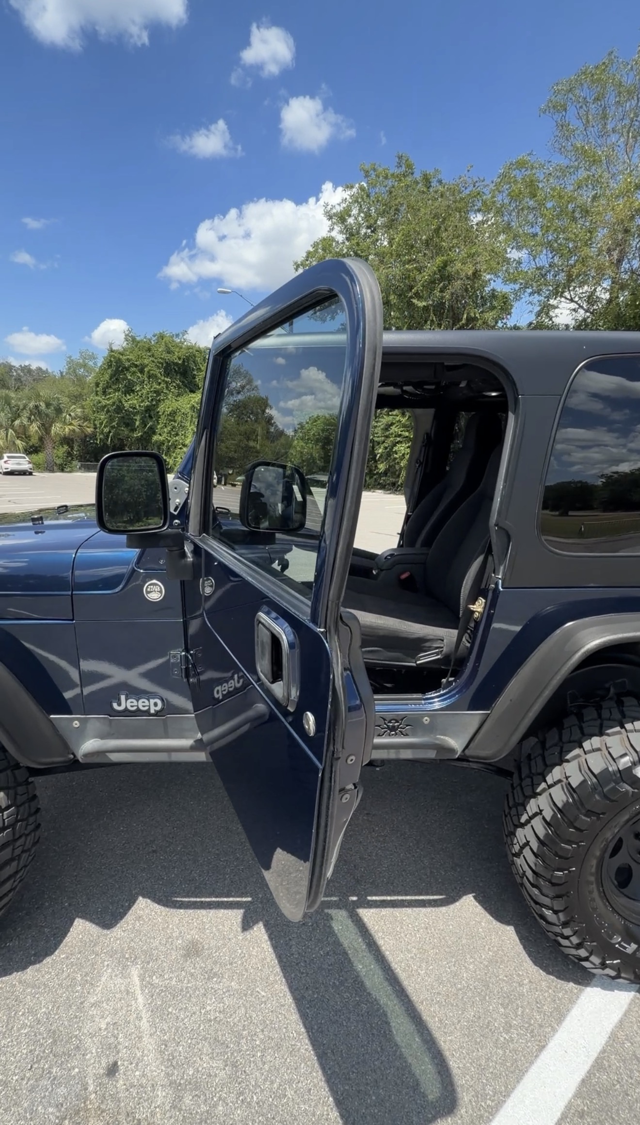 Used 2004 Jeep Wrangler Rubicon w/ Dual Top Group AWD/4WD image 6