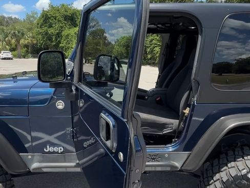 Used 2004 Jeep Wrangler Rubicon w/ Dual Top Group AWD/4WD image 6
