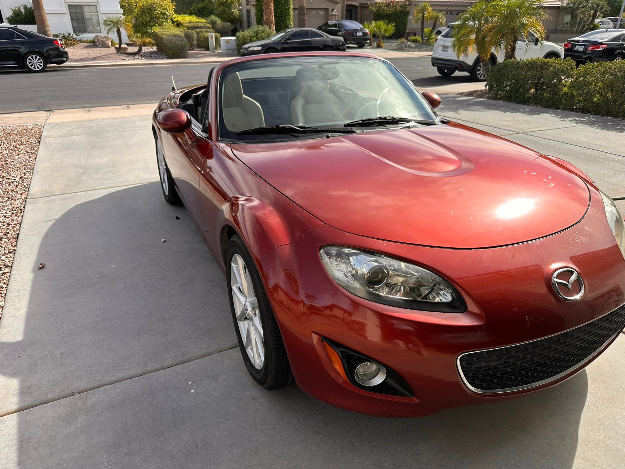 Used 2011 MAZDA MX-5 Miata Grand Touring w/ Premium Pkg RWD image 8