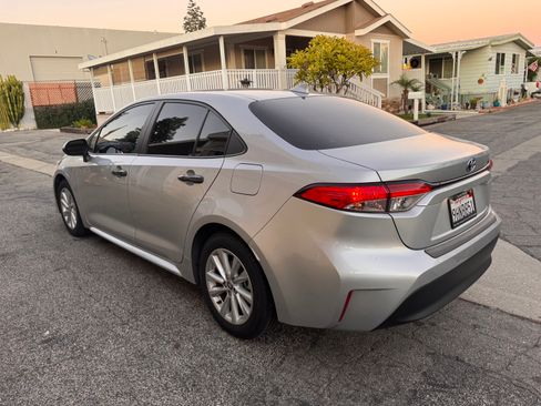 Used 2023 Toyota Corolla LE image 5
