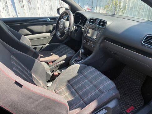 Used 2010 Volkswagen GTI 2-Door FWD image 6