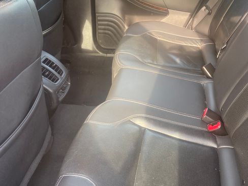 Used 2019 Ford Taurus Limited FWD image 5