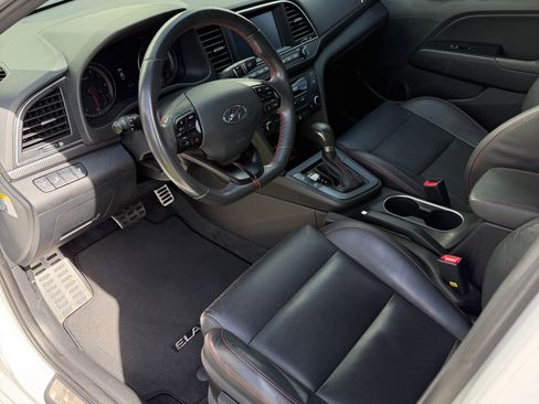 Used 2018 Hyundai Elantra Sport image 17