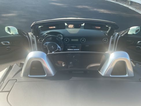 Used 2015 Mercedes-Benz SLK 250 image 10