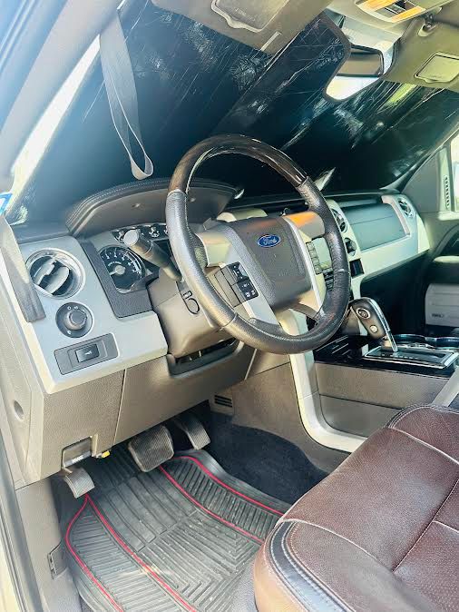 Used 2011 Ford F150 Platinum RWD image 4