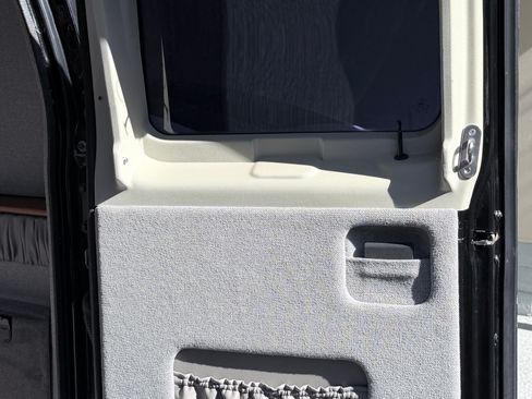 Used 1996 Ford E-150 and Econoline 150 RWD image 18