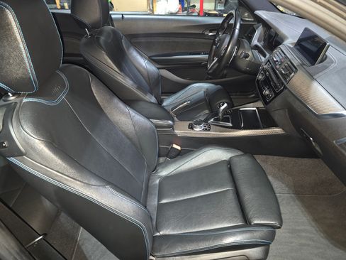 Used 2018 BMW M2 image 12