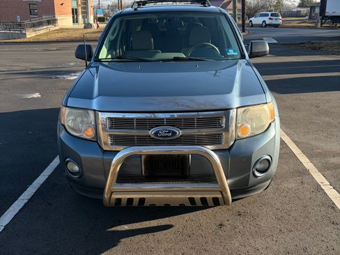 Used 2012 Ford Escape XLT image 2