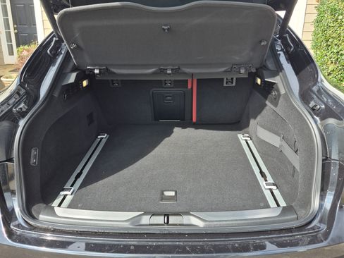 Used 2022 Maserati Levante Trofeo image 15