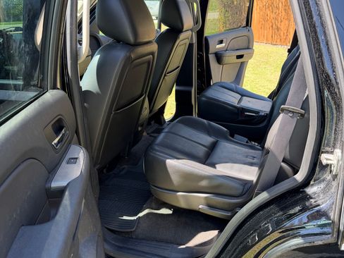 Used 2014 Chevrolet Tahoe LT image 13