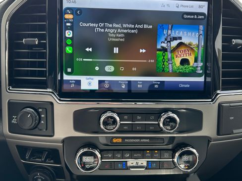 Used 2022 Ford F250 Lariat w/ Black Appearance Package image 21