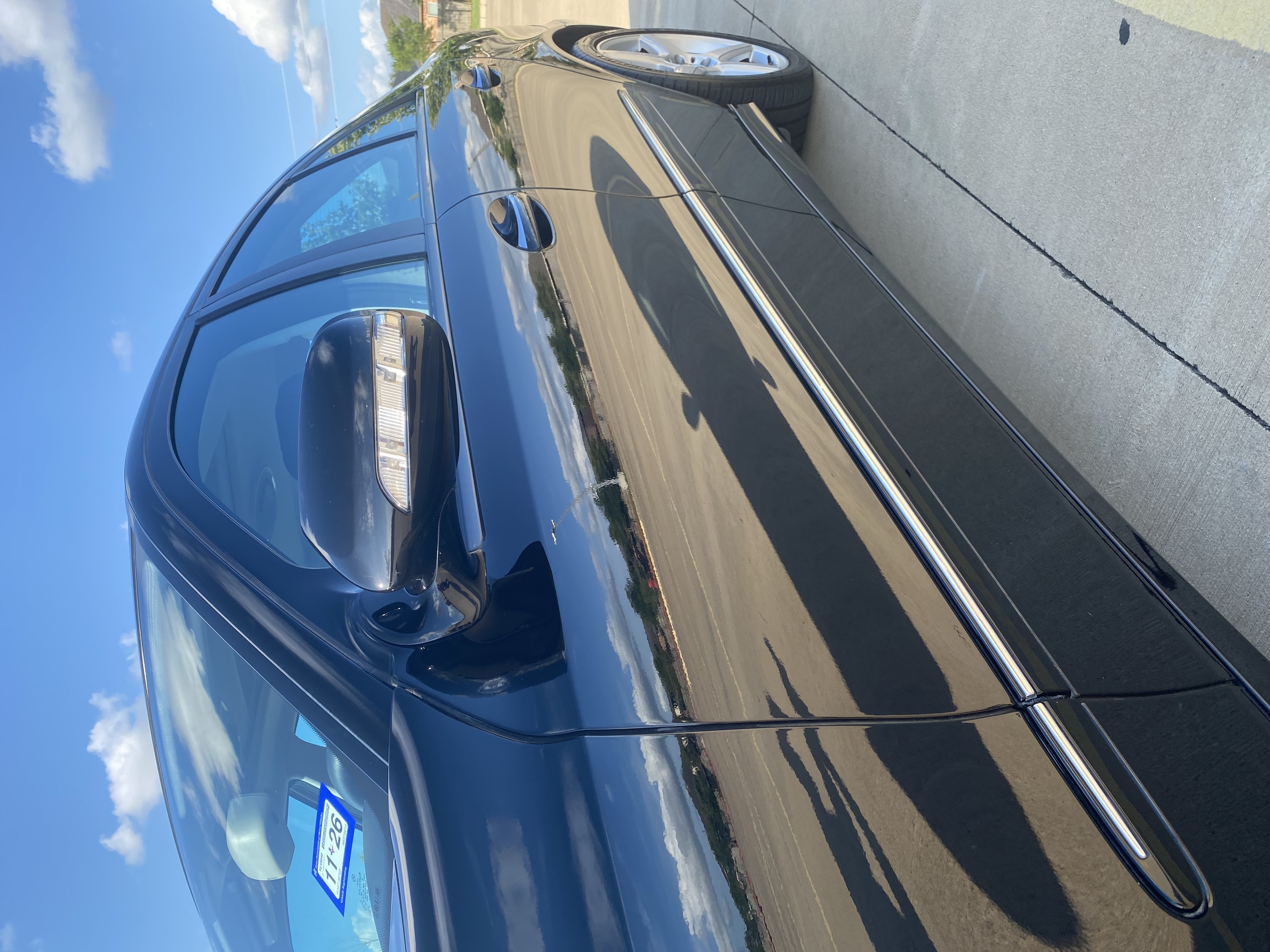 Used 2009 Mercedes-Benz E 550 Sedan image 11