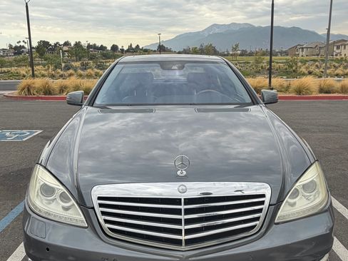 Used 2010 Mercedes-Benz S 550 w/ Sport Pkg image 1