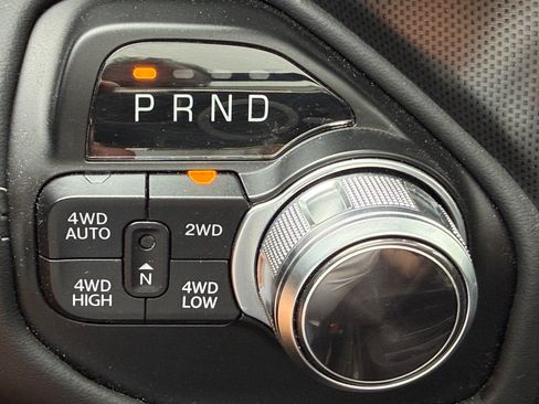 Used 2022 RAM 1500 Limited AWD/4WD image 12