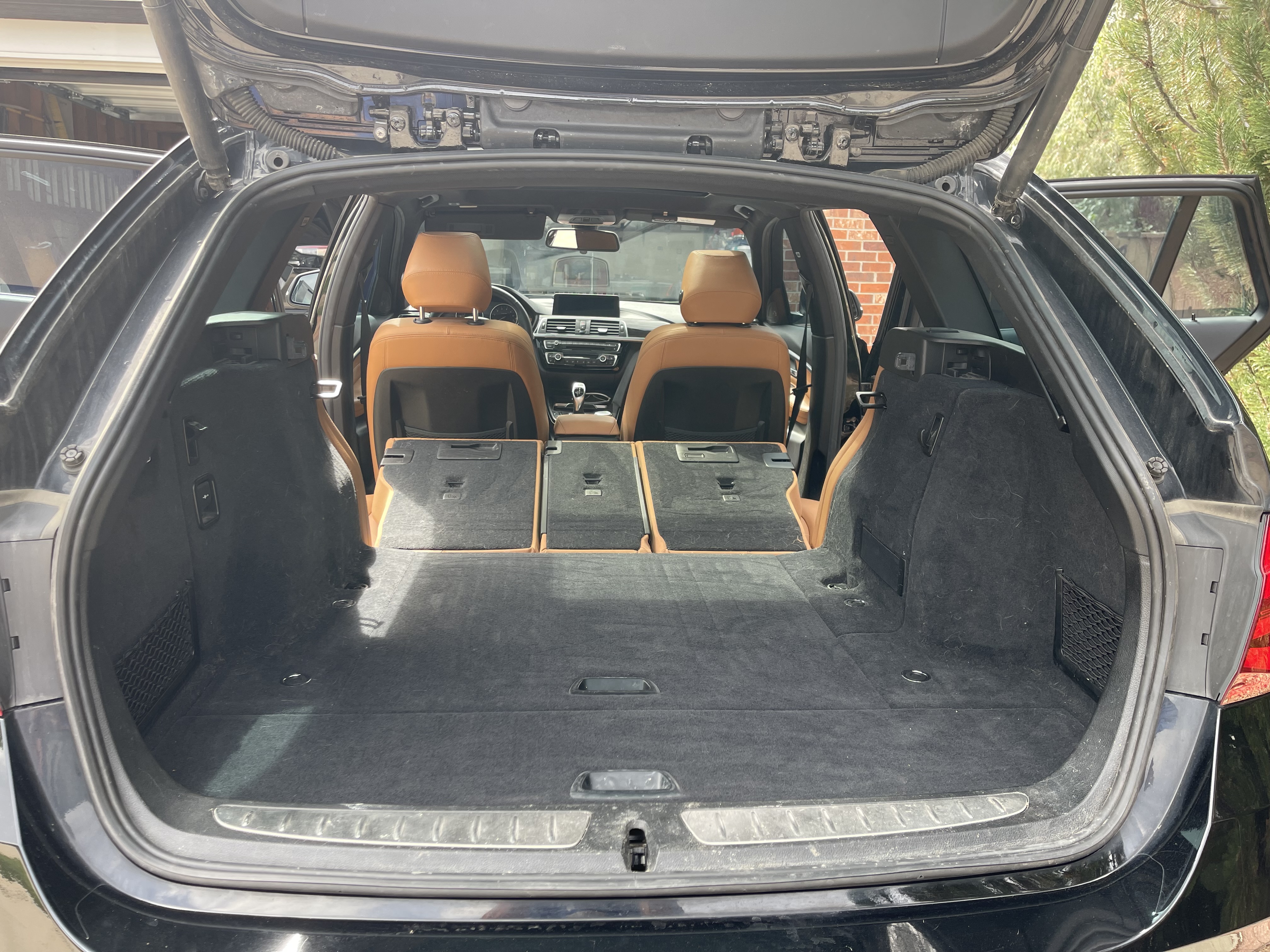 Used 2018 BMW 330i xDrive Wagon AWD/4WD image 13