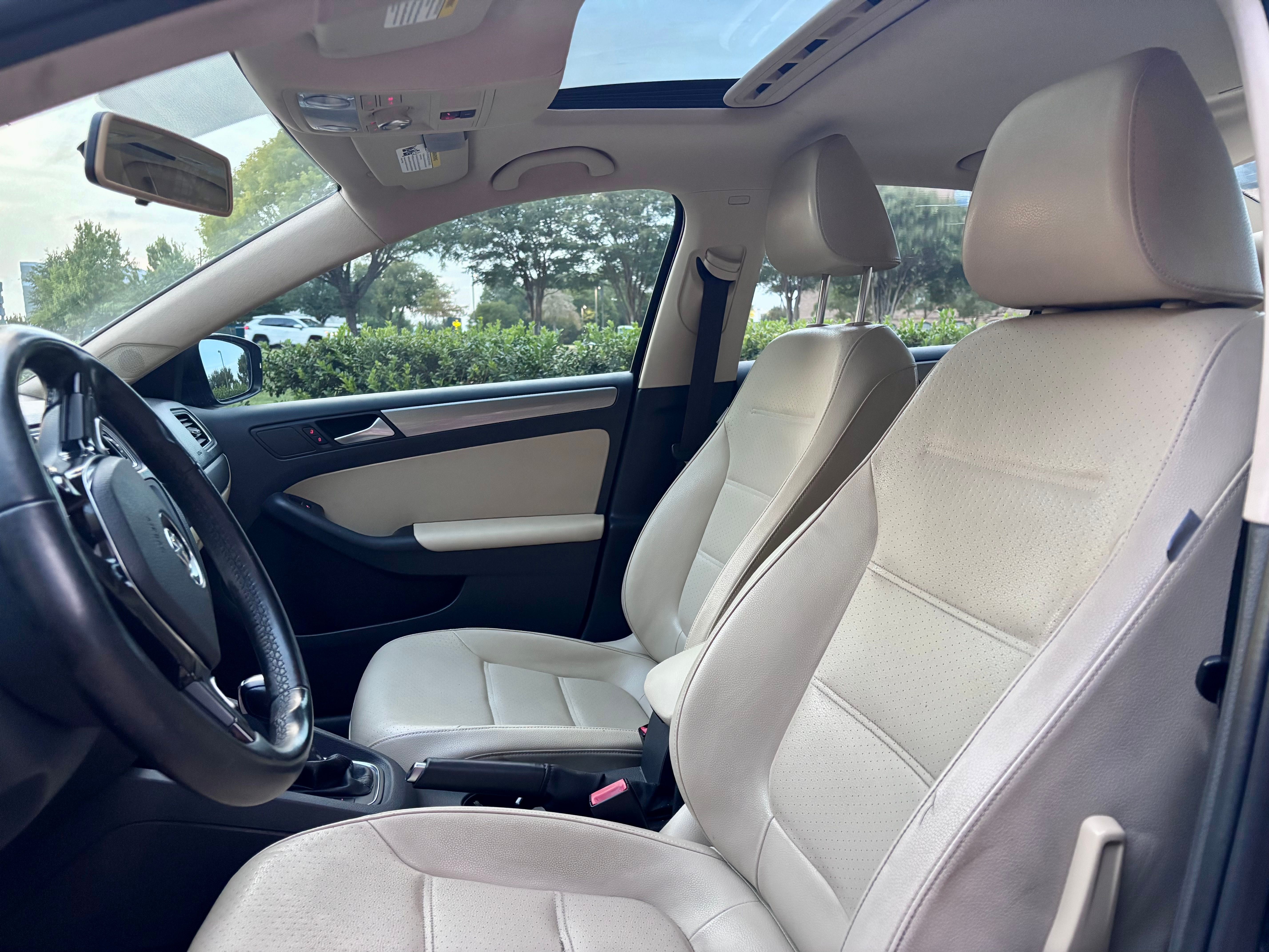 Used 2015 Volkswagen Jetta SE FWD image 10