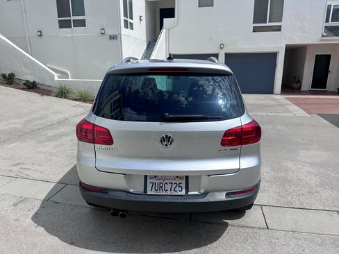 Used 2013 Volkswagen Tiguan SE image 4