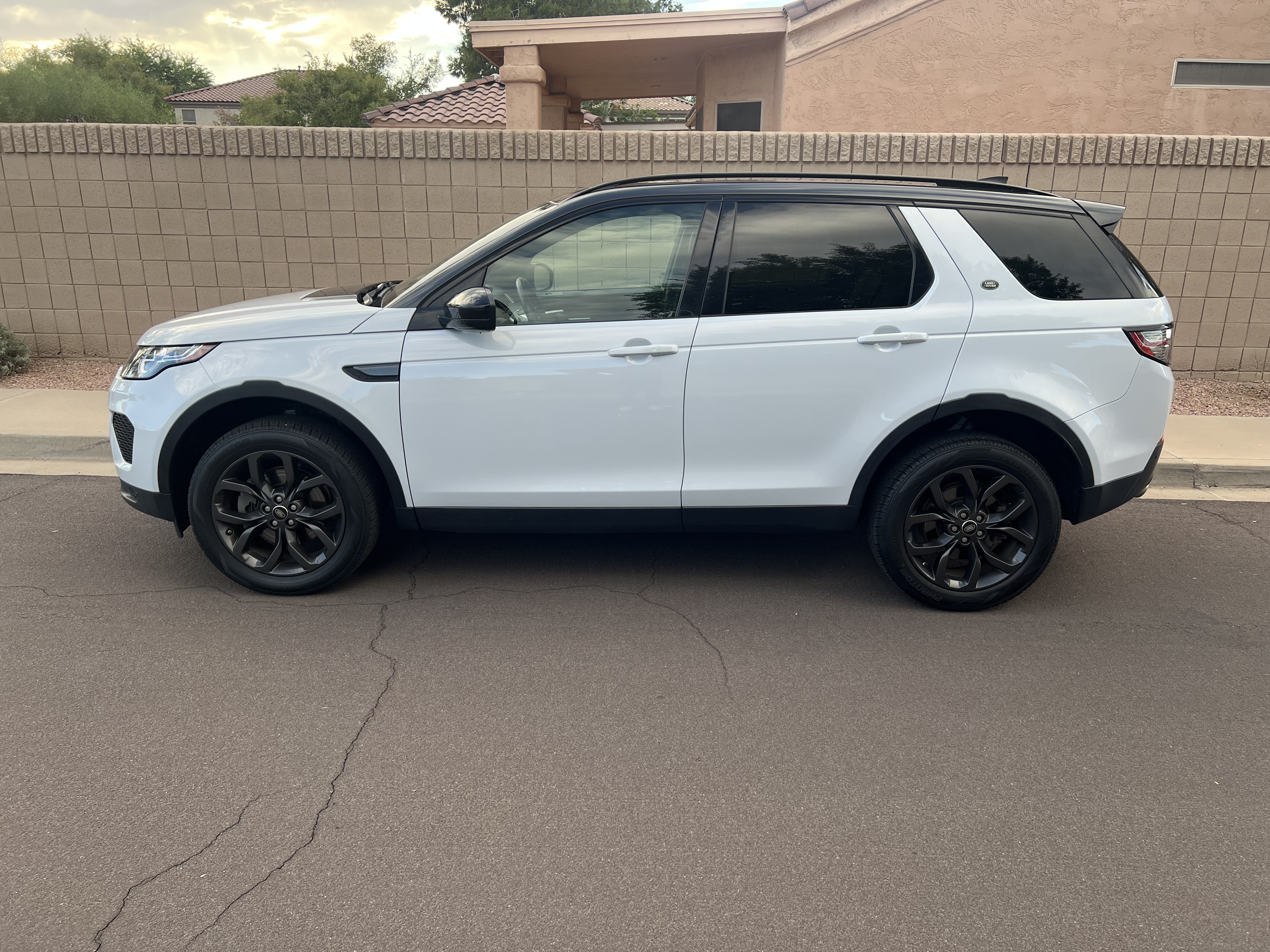 Used 2019 Land Rover Discovery Sport AWD/4WD image 1