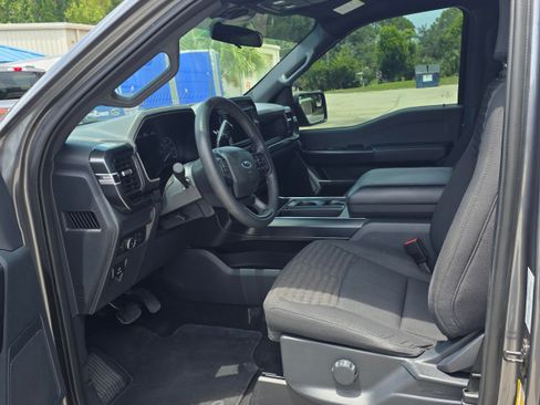 Used 2022 Ford F150 XL w/ STX Appearance Package RWD image 5