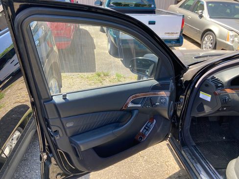 Used 2006 Mercedes-Benz S 500 4MATIC image 14