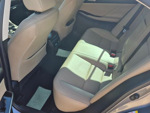 Used 2019 Lexus IS 300 w/ Accessory Package 2 image 11