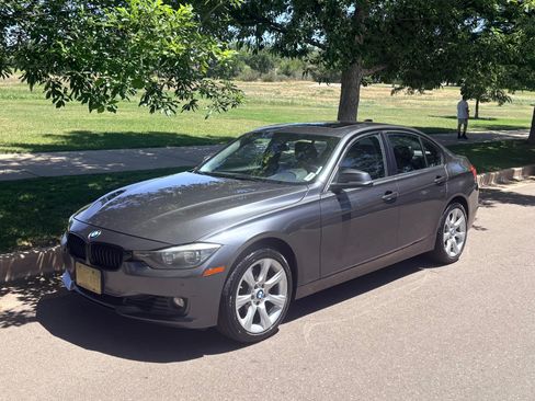Used 2015 BMW 328i xDrive Sedan AWD/4WD image 2
