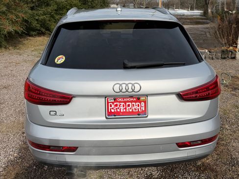 Used 2018 Audi Q3 2.0T Premium w/ Convenience Package image 5