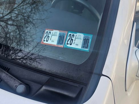 Used 1999 Nissan Pathfinder LE image 4