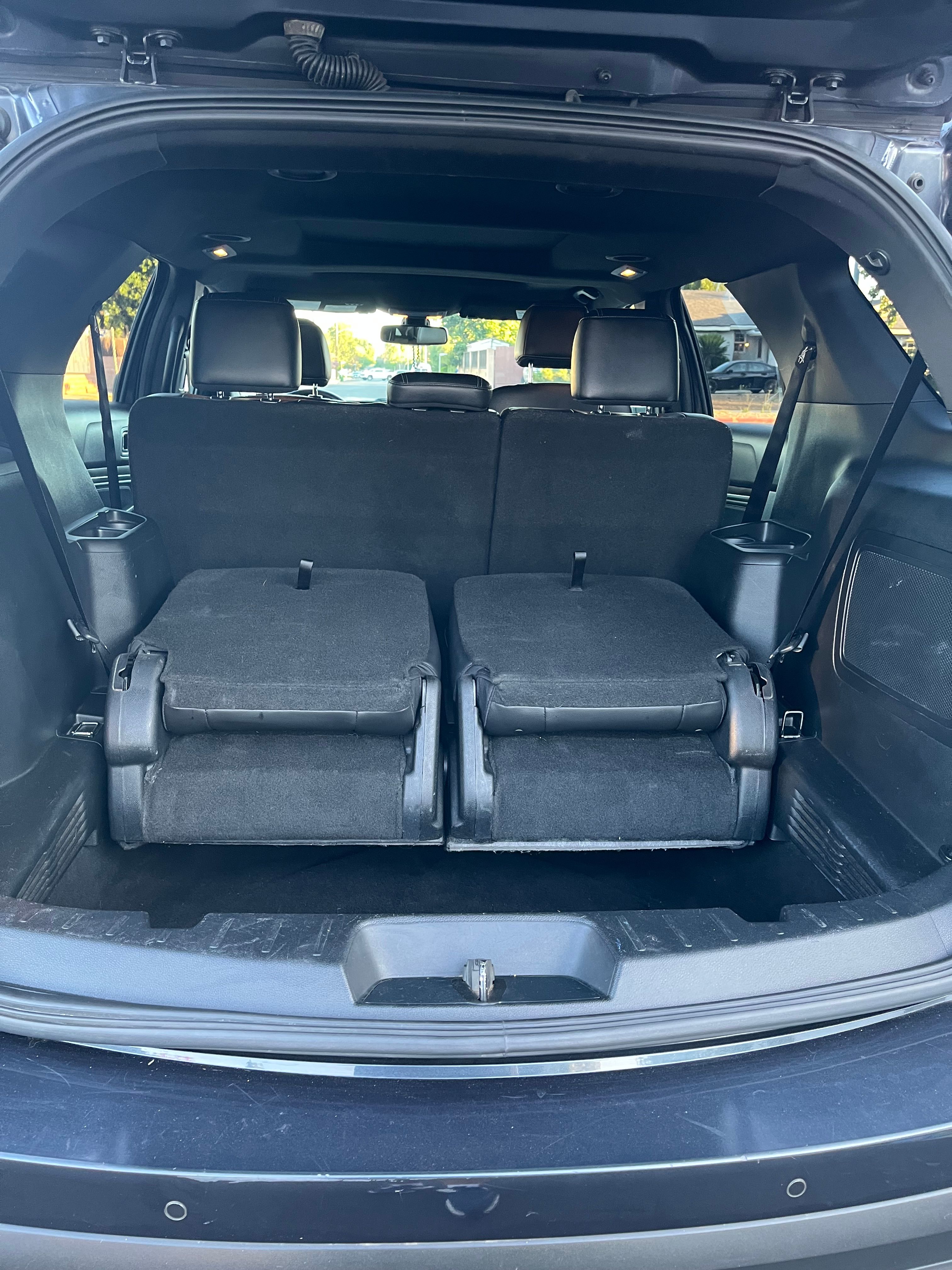 Used 2017 Ford Explorer Limited w/ Equipment Group 301A FWD image 12
