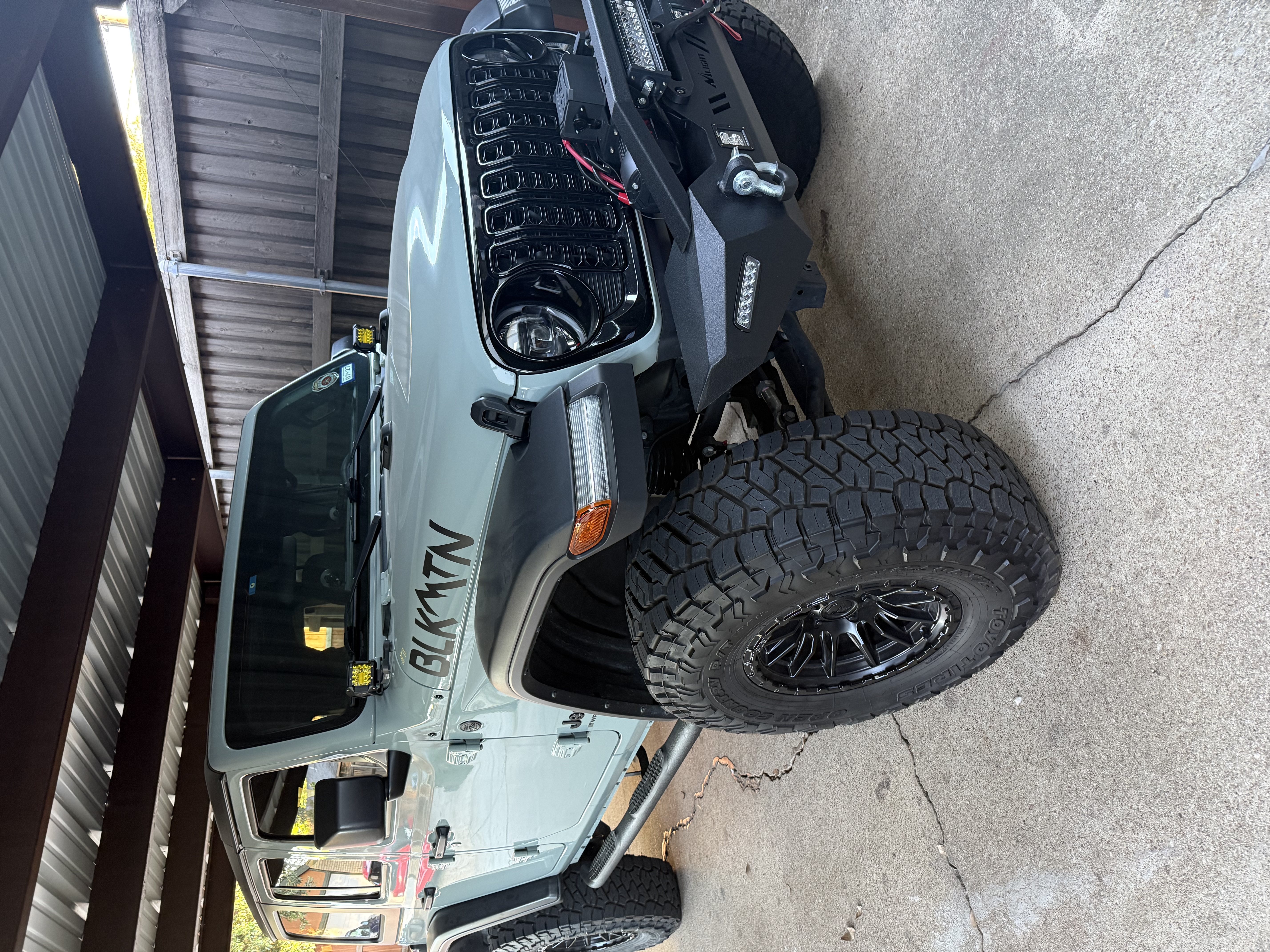 Used 2024 Jeep Wrangler Unlimited Sport AWD/4WD image 1