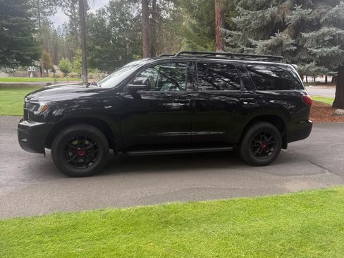 Used 2021 Toyota Sequoia TRD Pro AWD/4WD image 2