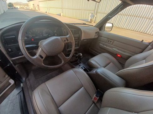 Used 1995 Toyota 4Runner SR5 image 9