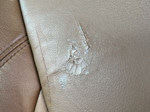 Used 2013 Jeep Wrangler Unlimited Rubicon w/ Connectivity Group image 29