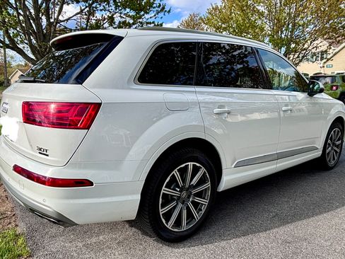 Used 2018 Audi Q7 3.0T Premium Plus w/ Premium Plus Package AWD/4WD image 4
