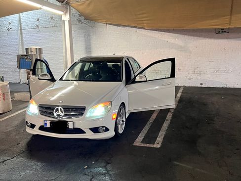 Used 2008 Mercedes-Benz C 350 Sport image 2