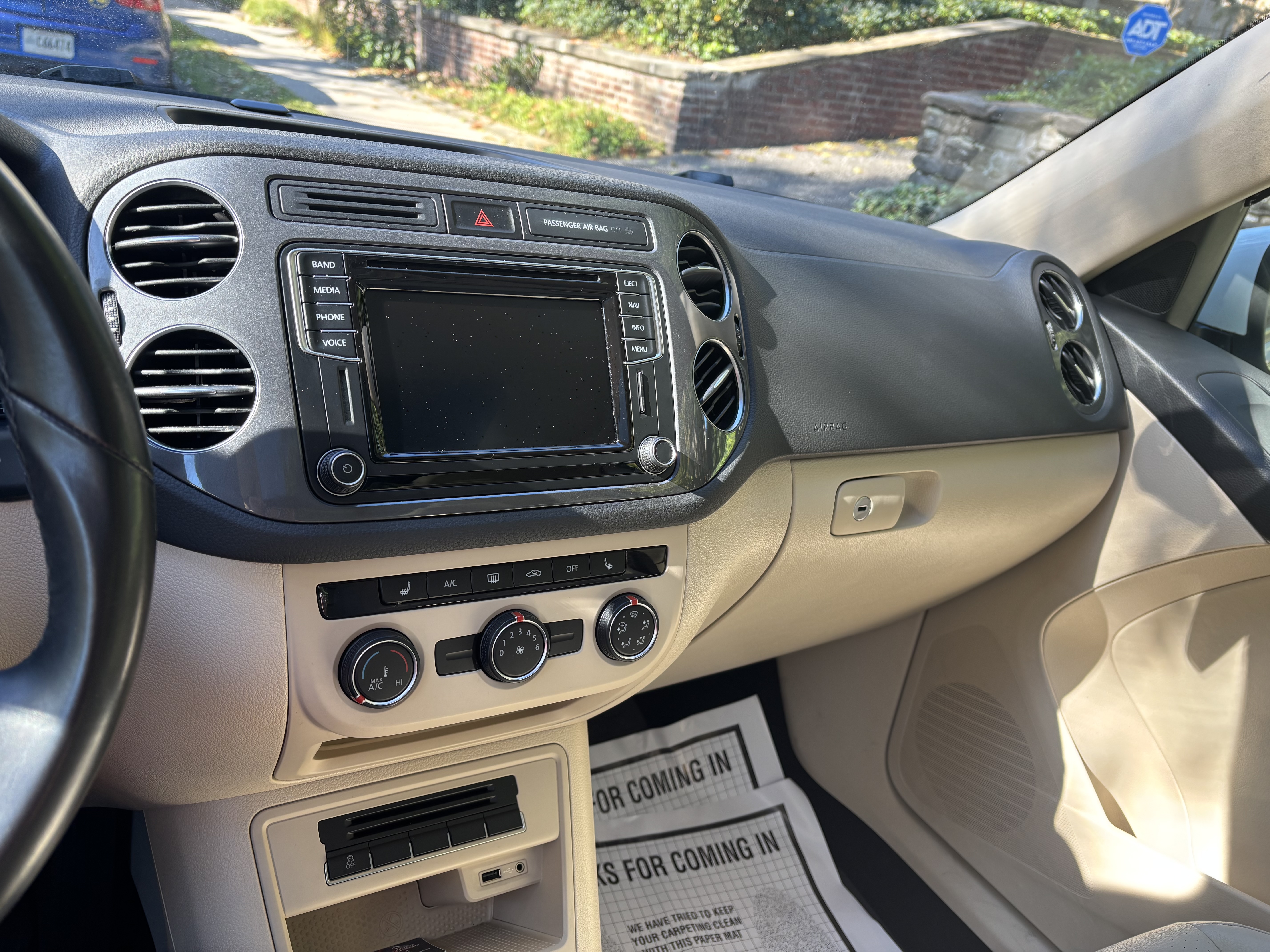 Used 2016 Volkswagen Tiguan SE AWD/4WD image 8