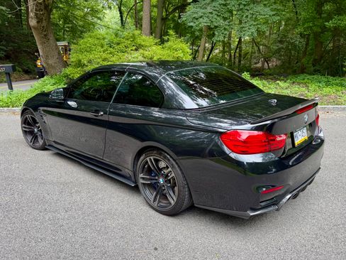 Used 2015 BMW M4 Convertible image 6