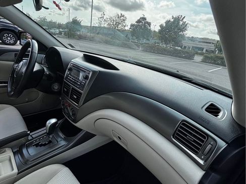 Used 2011 Subaru Impreza Outback Sport image 4